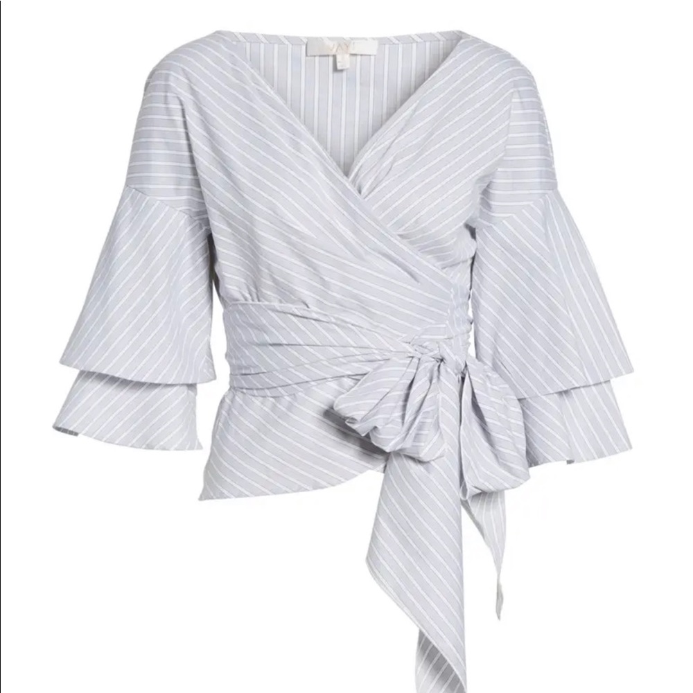 WAYF Beckett Tiered Bell Sleeve Top (M)